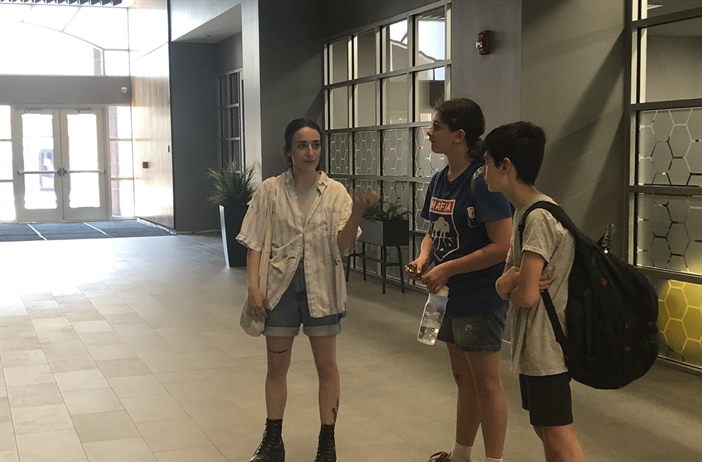 7th Grade NDA Students help paint mural